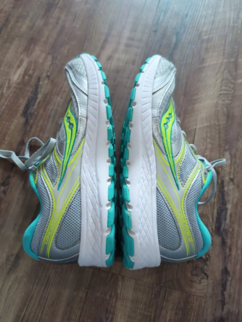Saucony Cohesion 12 Running Shoes Silver Size 9.5
